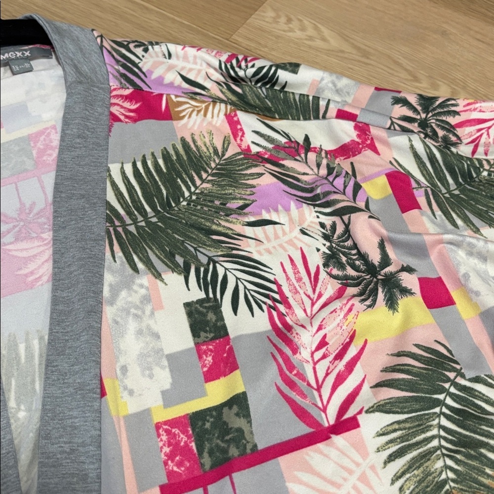 MEXX (XL) Tropical Floral Robe Soft Loungewear Soft Stretch Cozy Oversize NEW - Picture 9 of 14